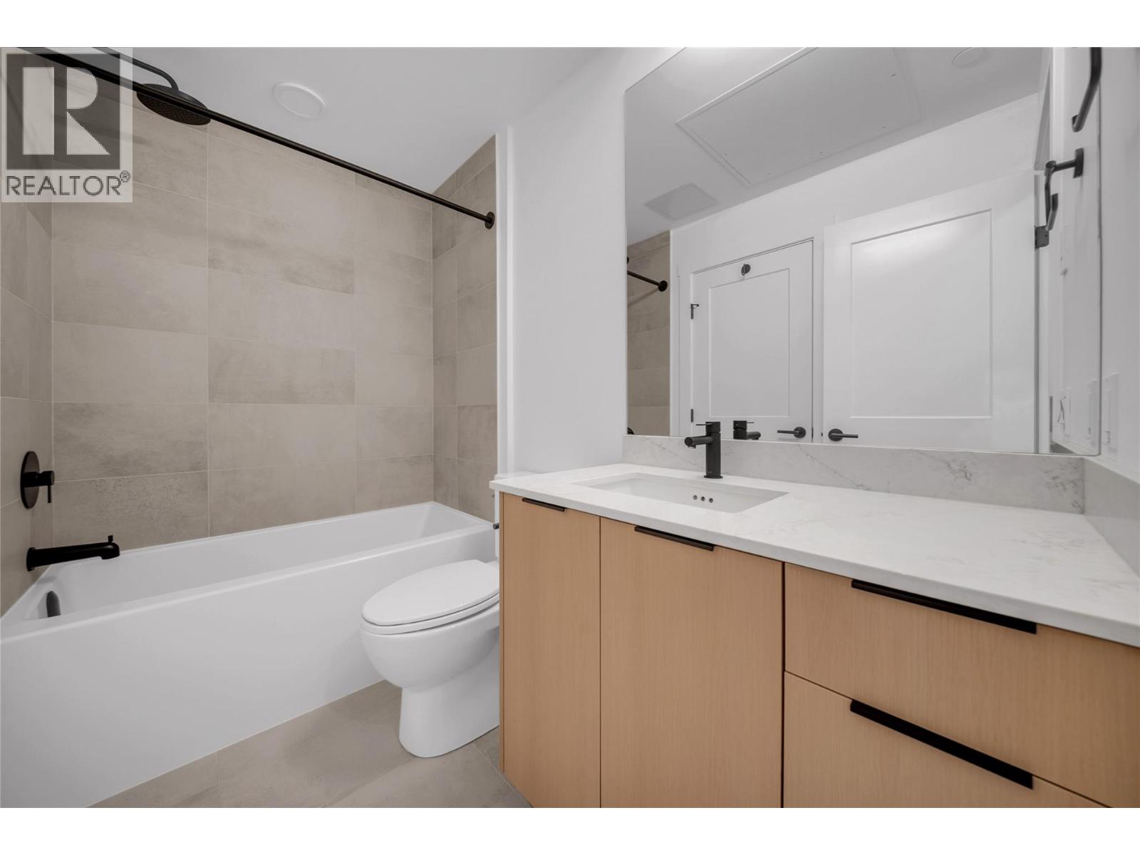 620 Coronation Avenue Unit# 409