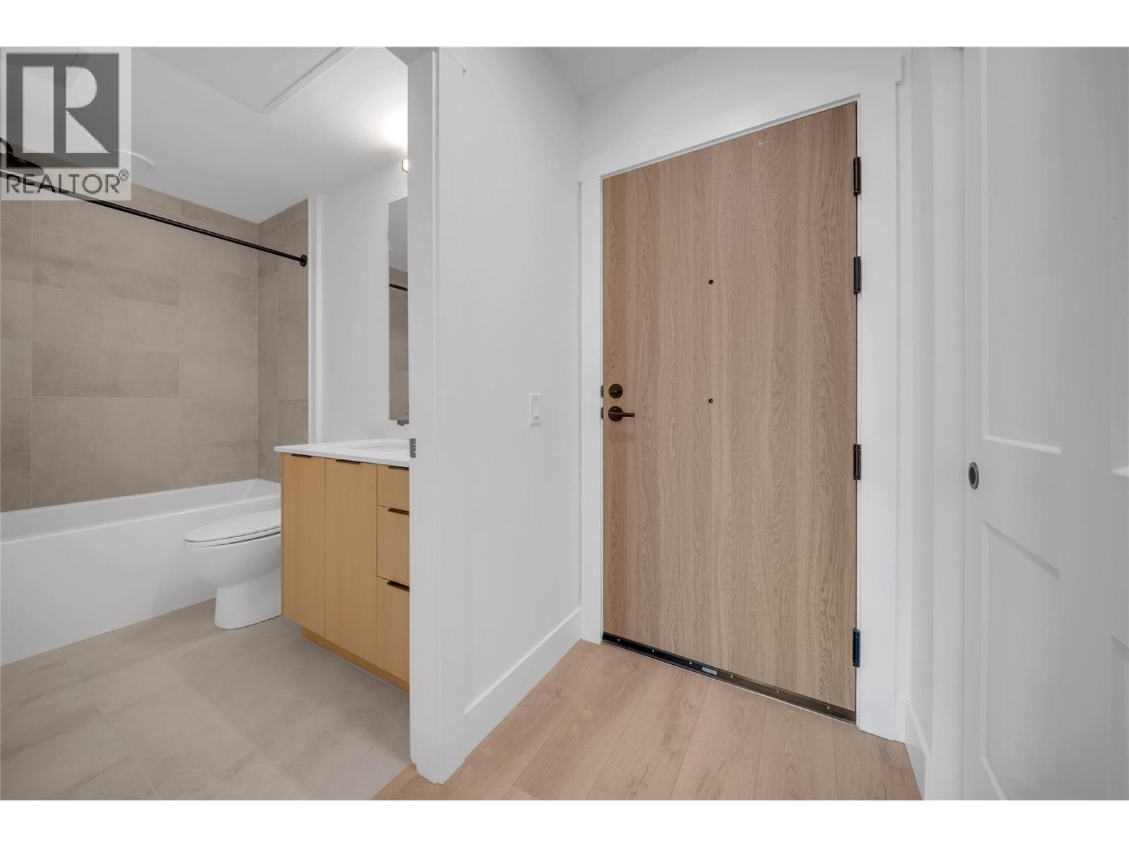 620 Coronation Avenue Unit# 409