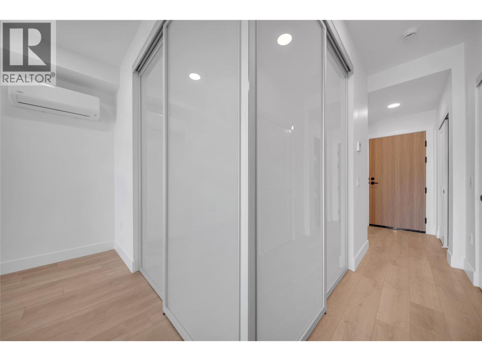 620 Coronation Avenue Unit# 409