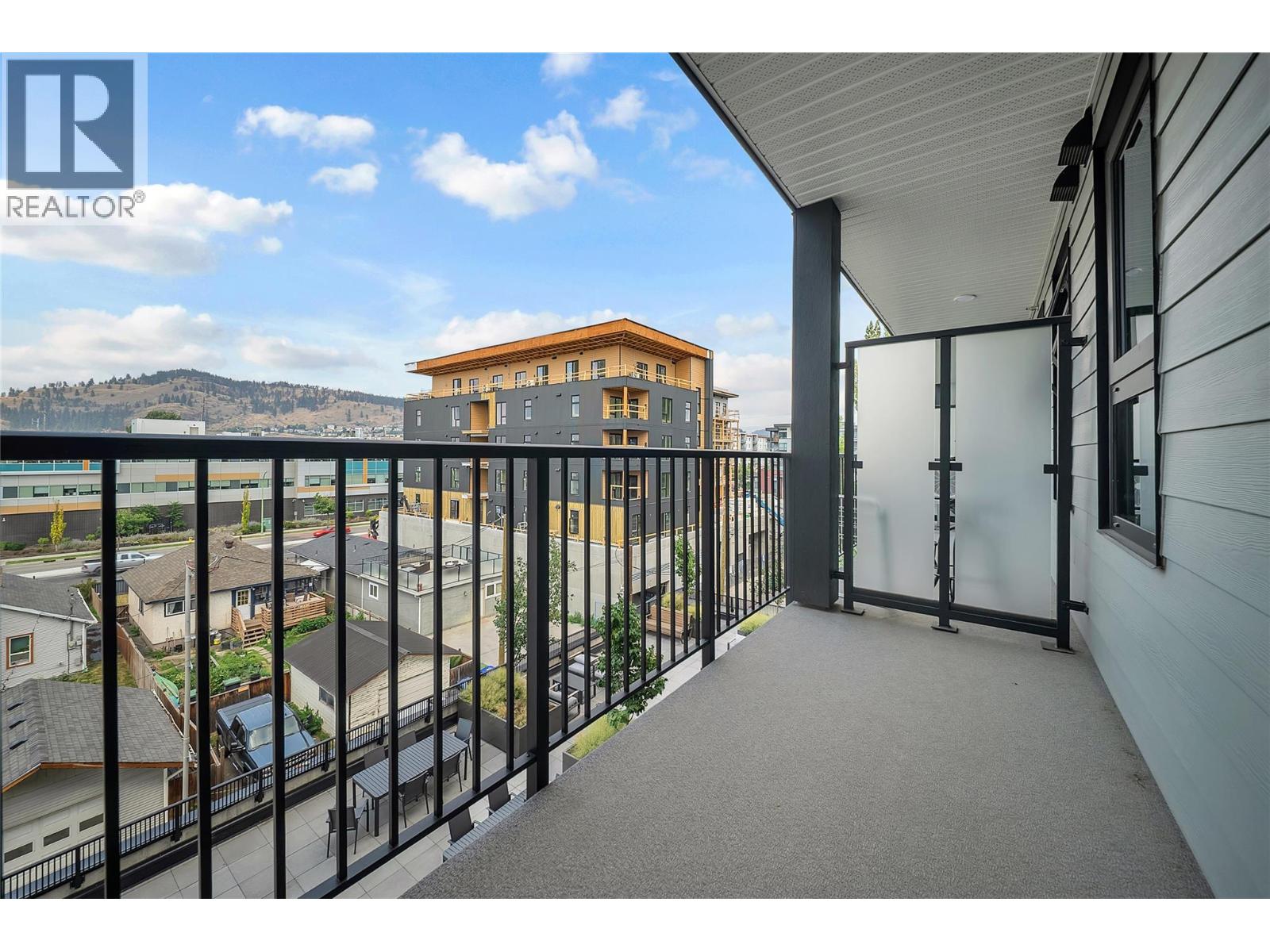 620 Coronation Avenue Unit# 409