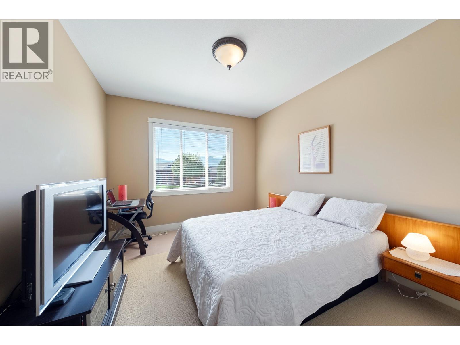 4112 Solana Place