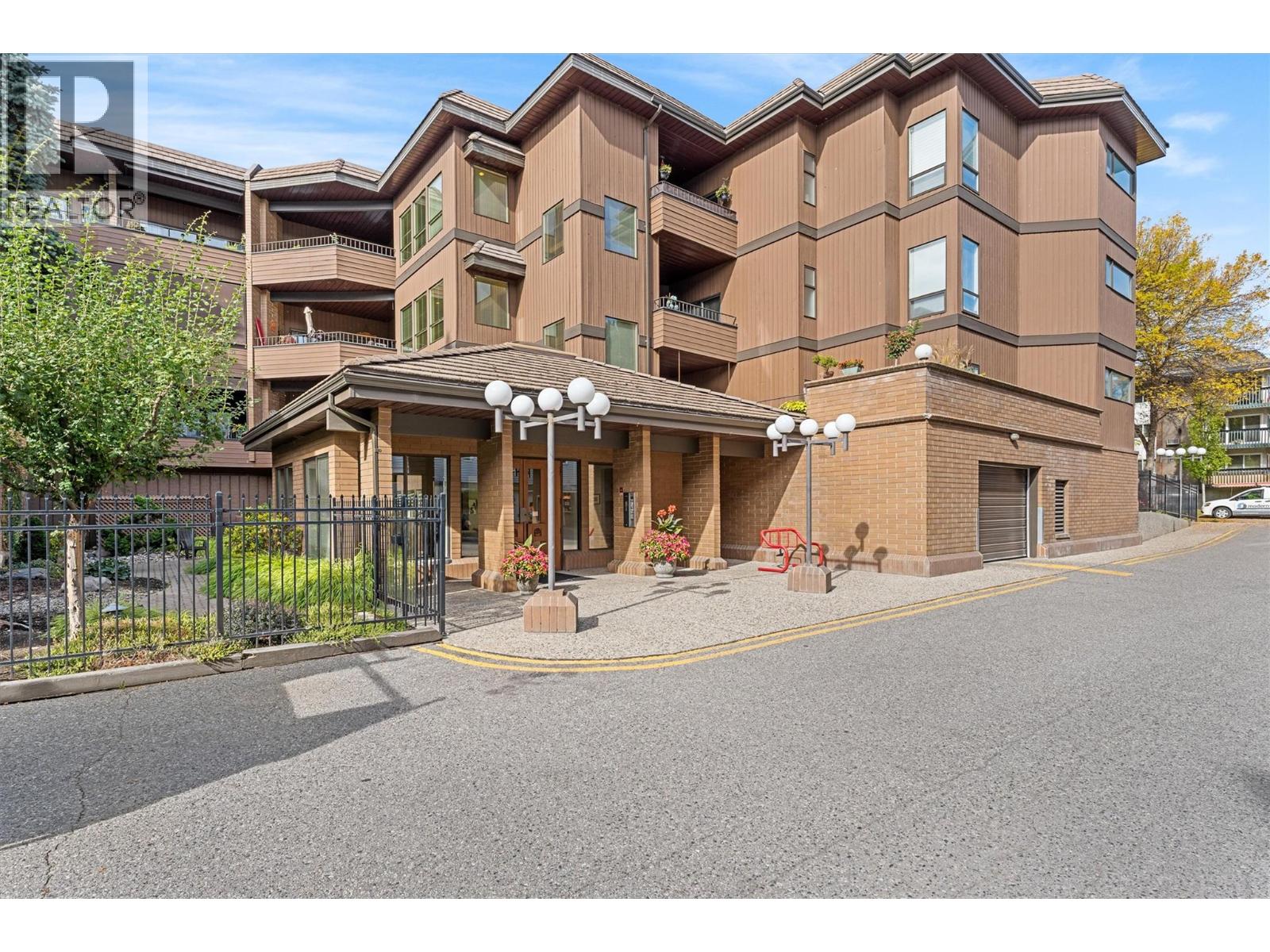 539 Sutherland Avenue Unit# 106