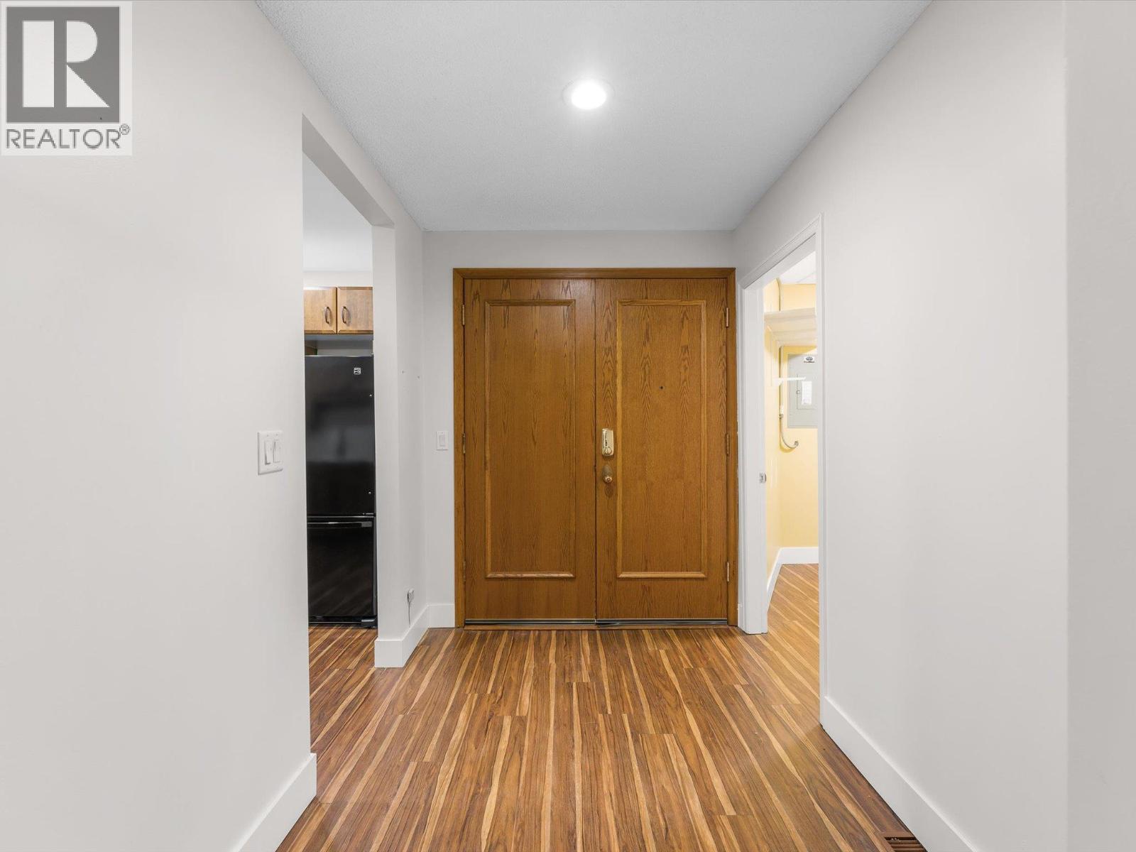 539 Sutherland Avenue Unit# 106