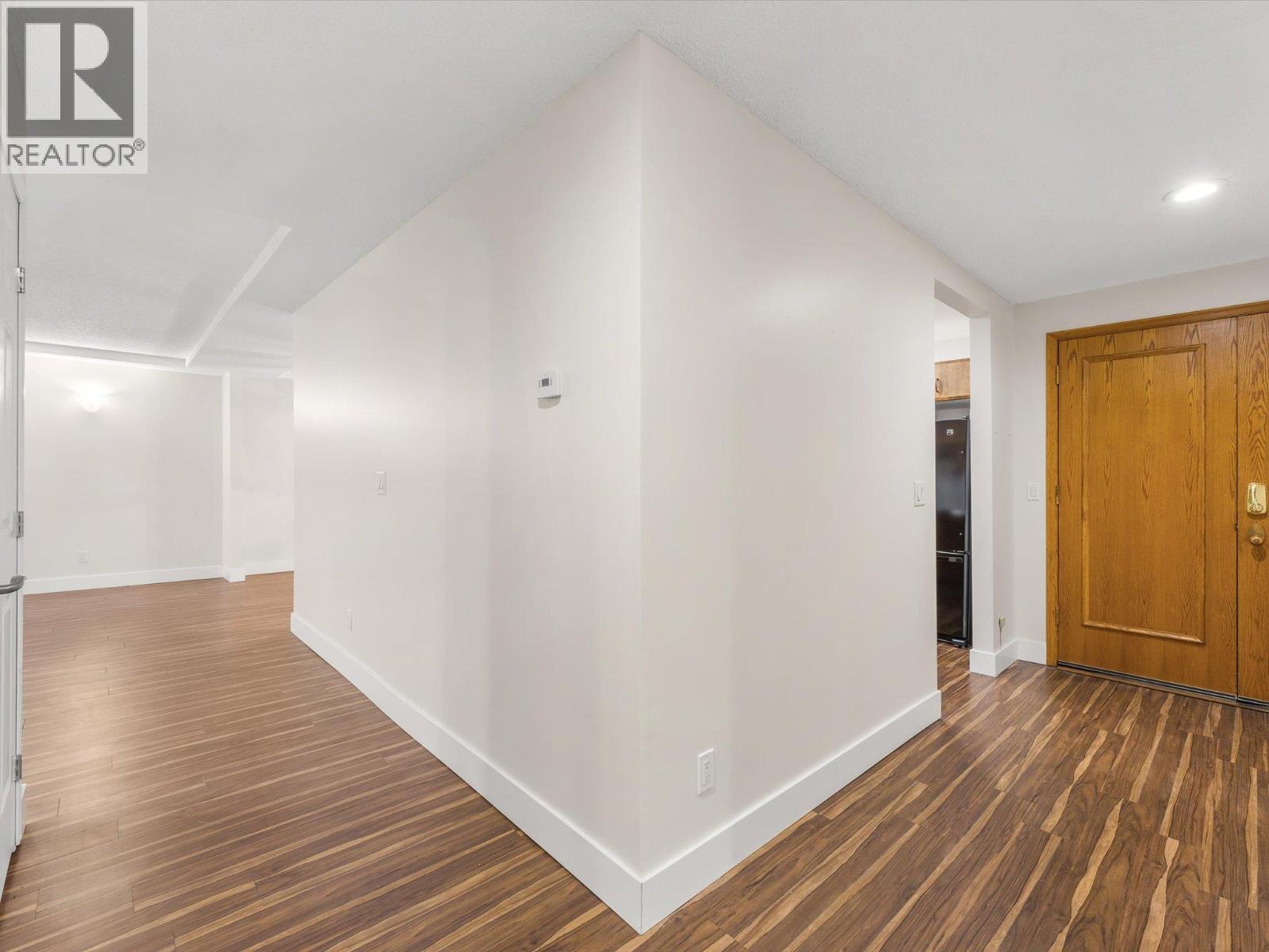 539 Sutherland Avenue Unit# 106