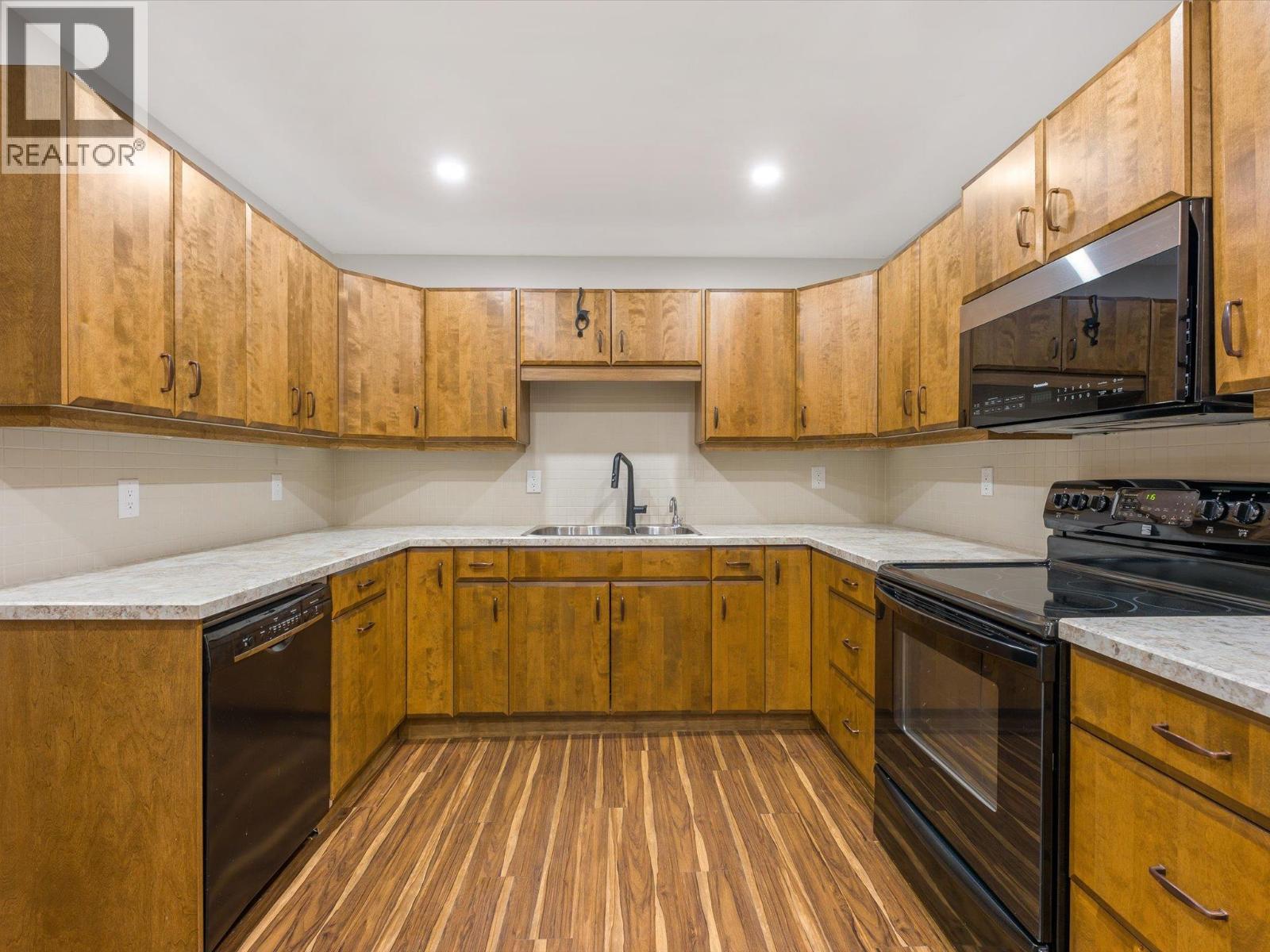 539 Sutherland Avenue Unit# 106