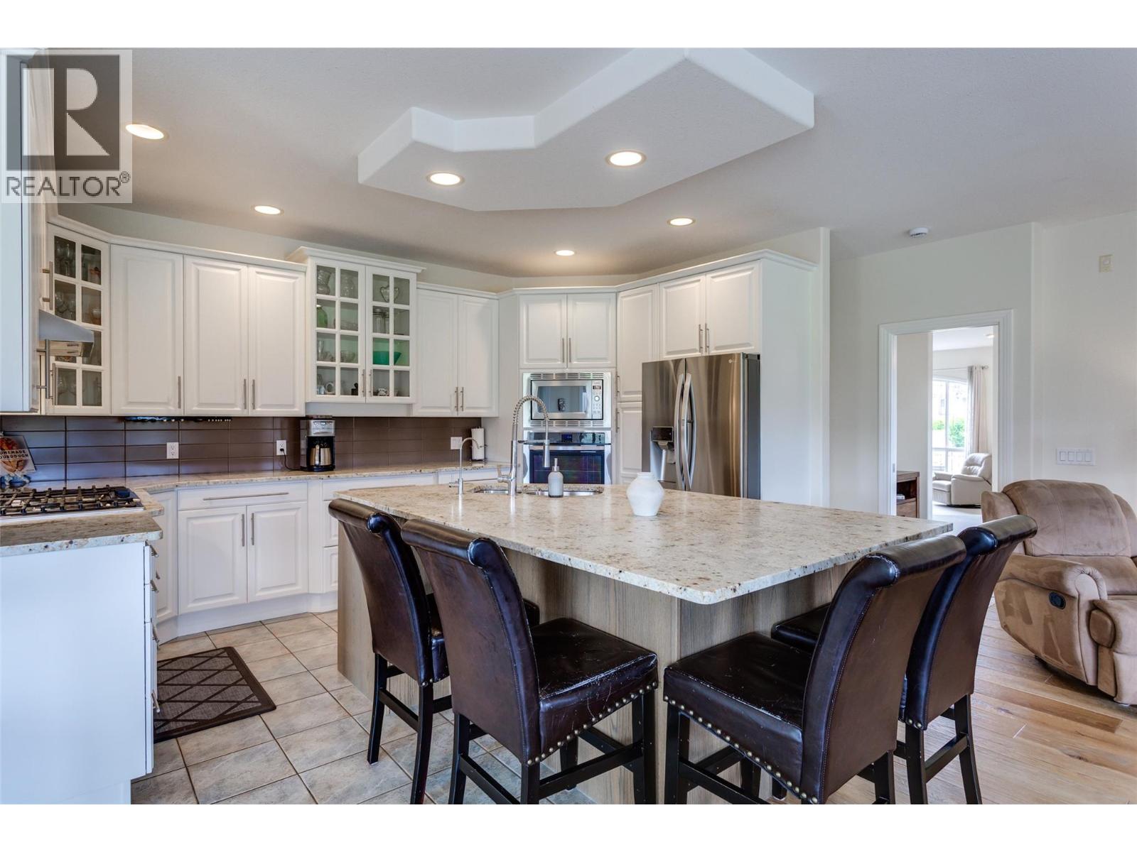 3080 Quail Crescent