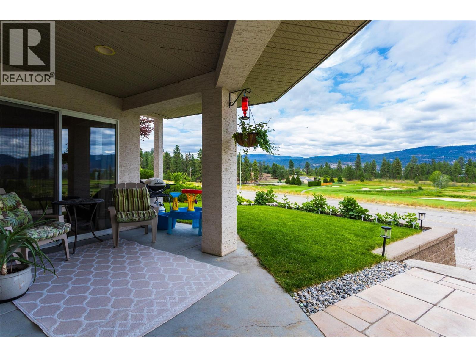 3080 Quail Crescent