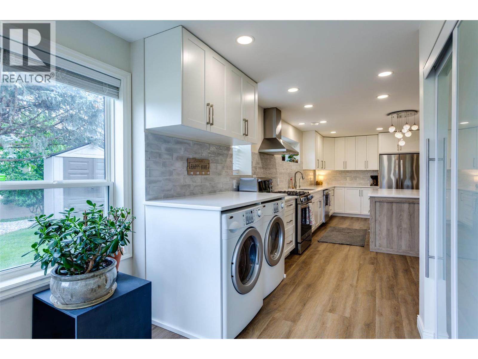 3080 Quail Crescent
