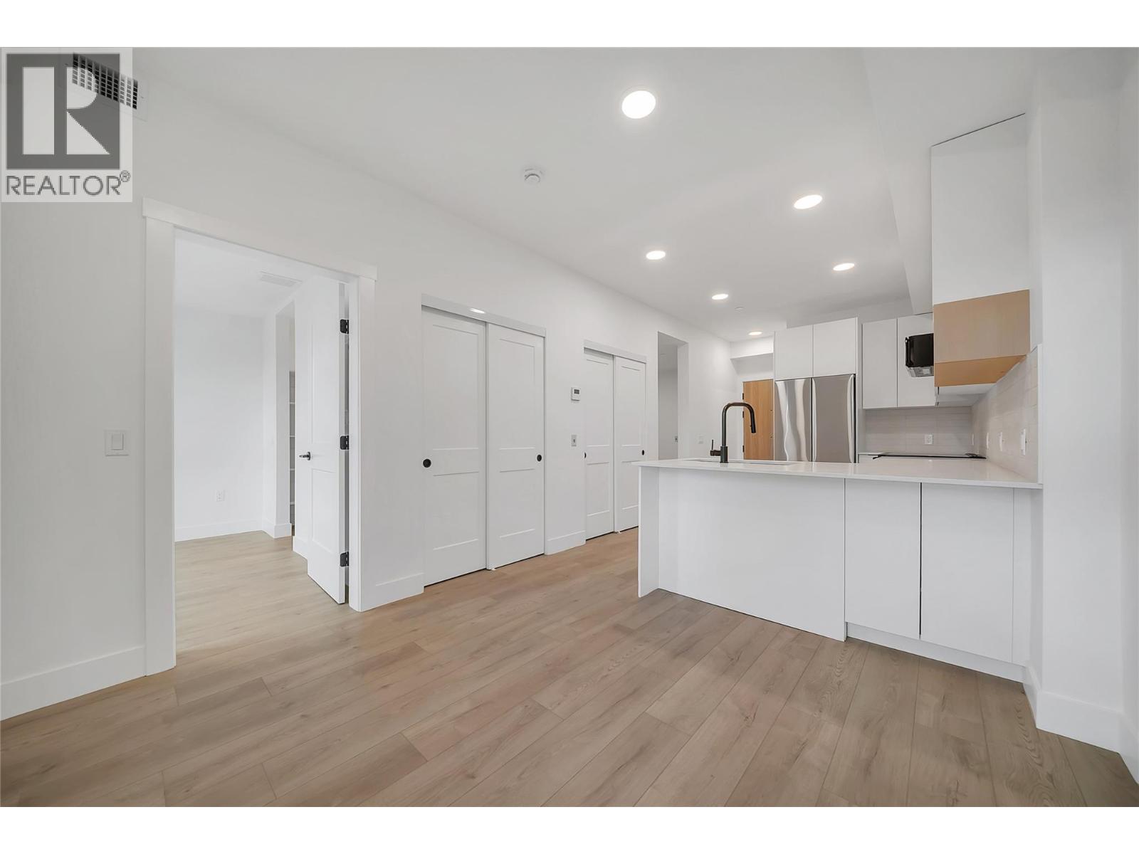 620 Coronation Avenue Unit# 502