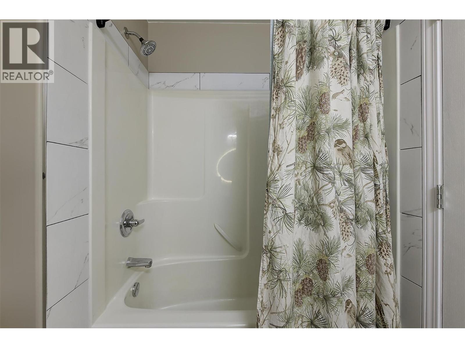 2352 SELKIRK Drive Lot# 37