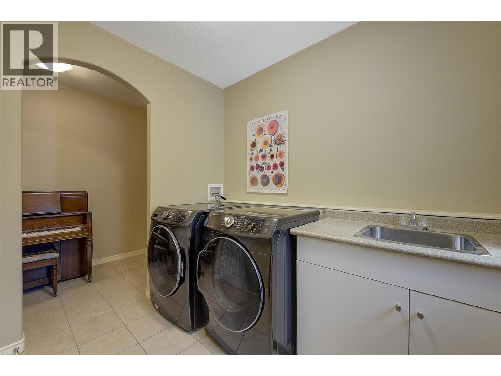 2352 SELKIRK Drive Lot# 37
