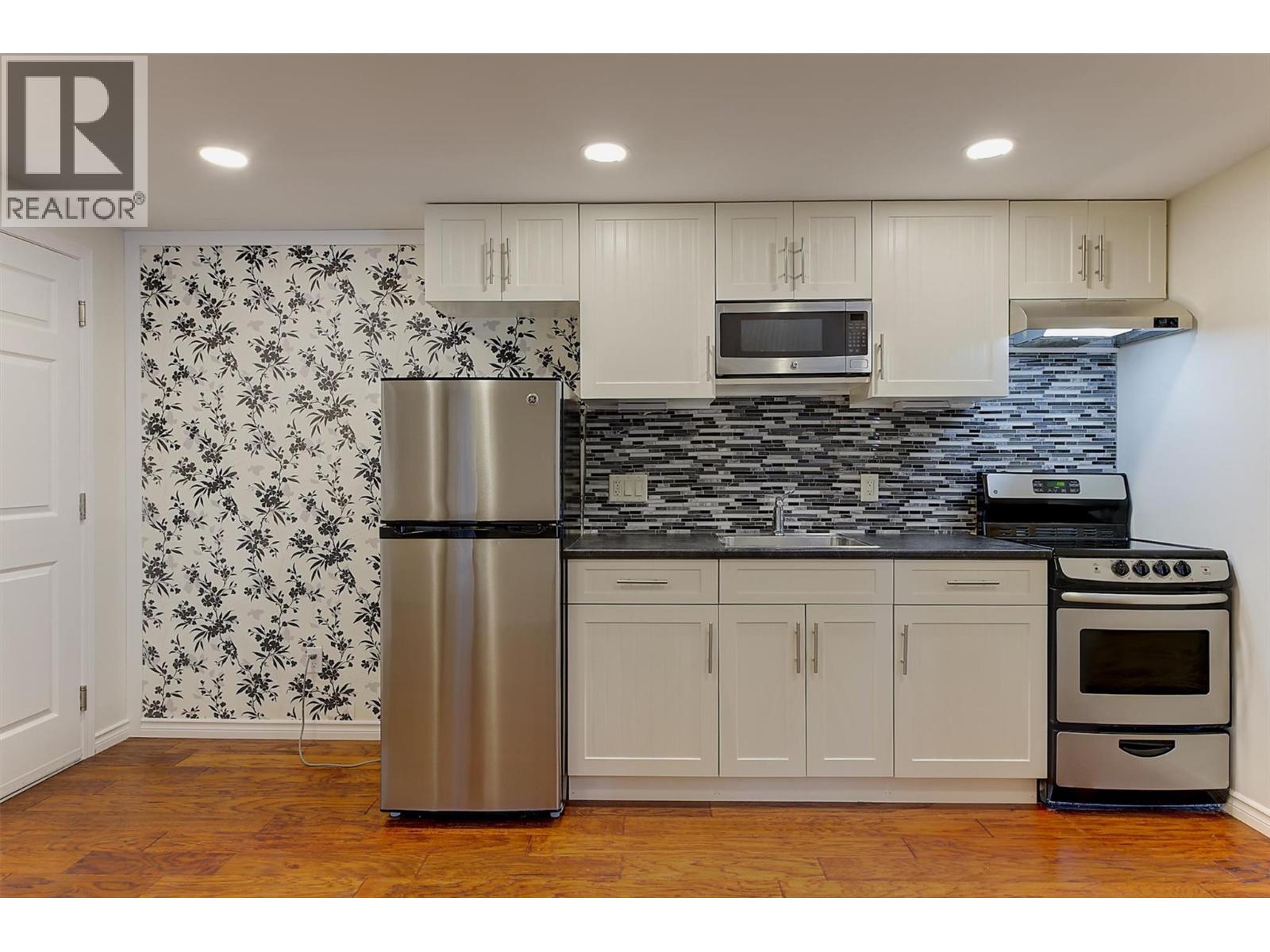 2352 SELKIRK Drive Lot# 37