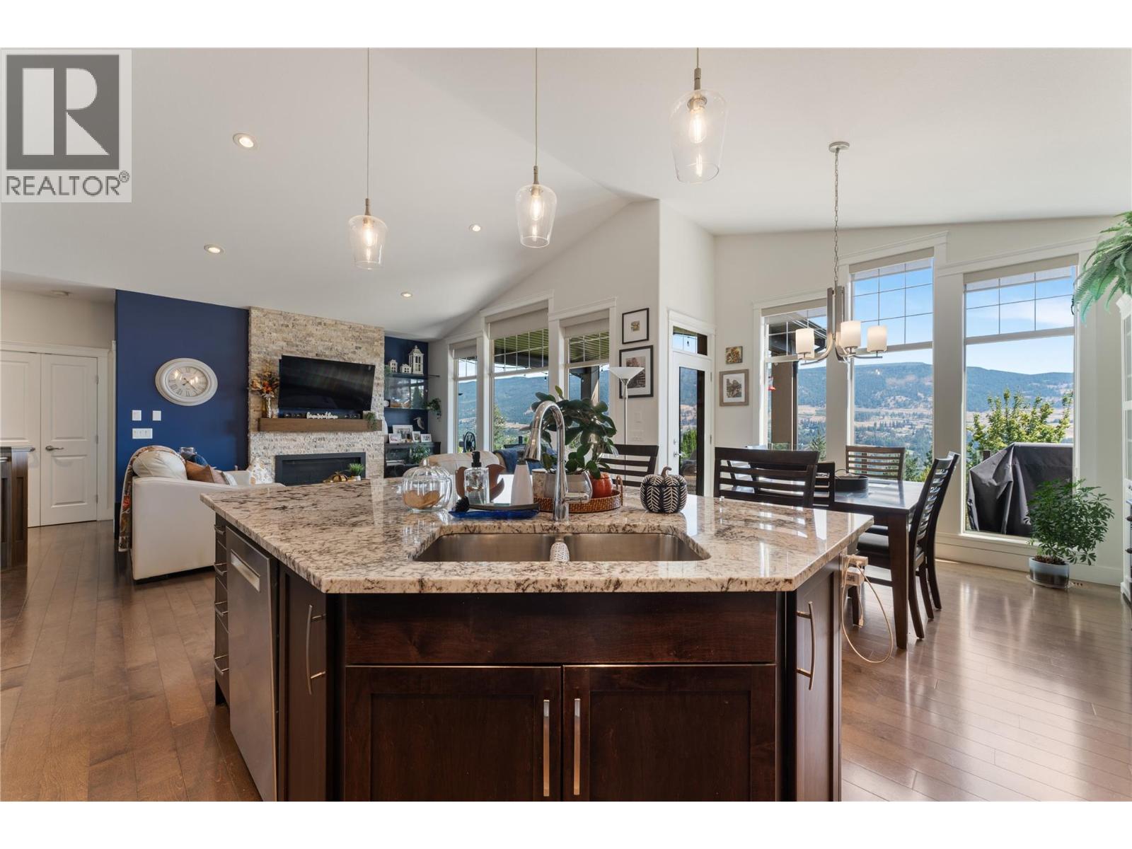 13011 East Ridge Drive