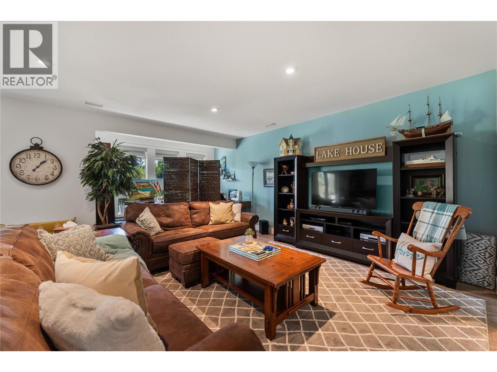 13011 East Ridge Drive