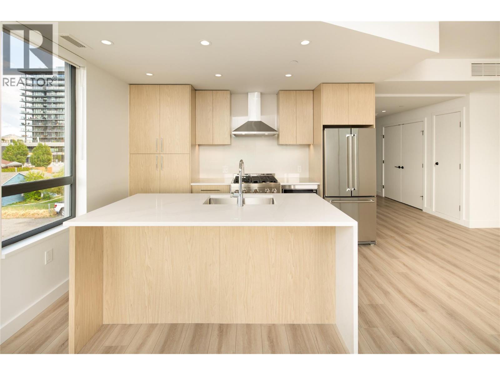 3051 Abbott Street Unit# 216