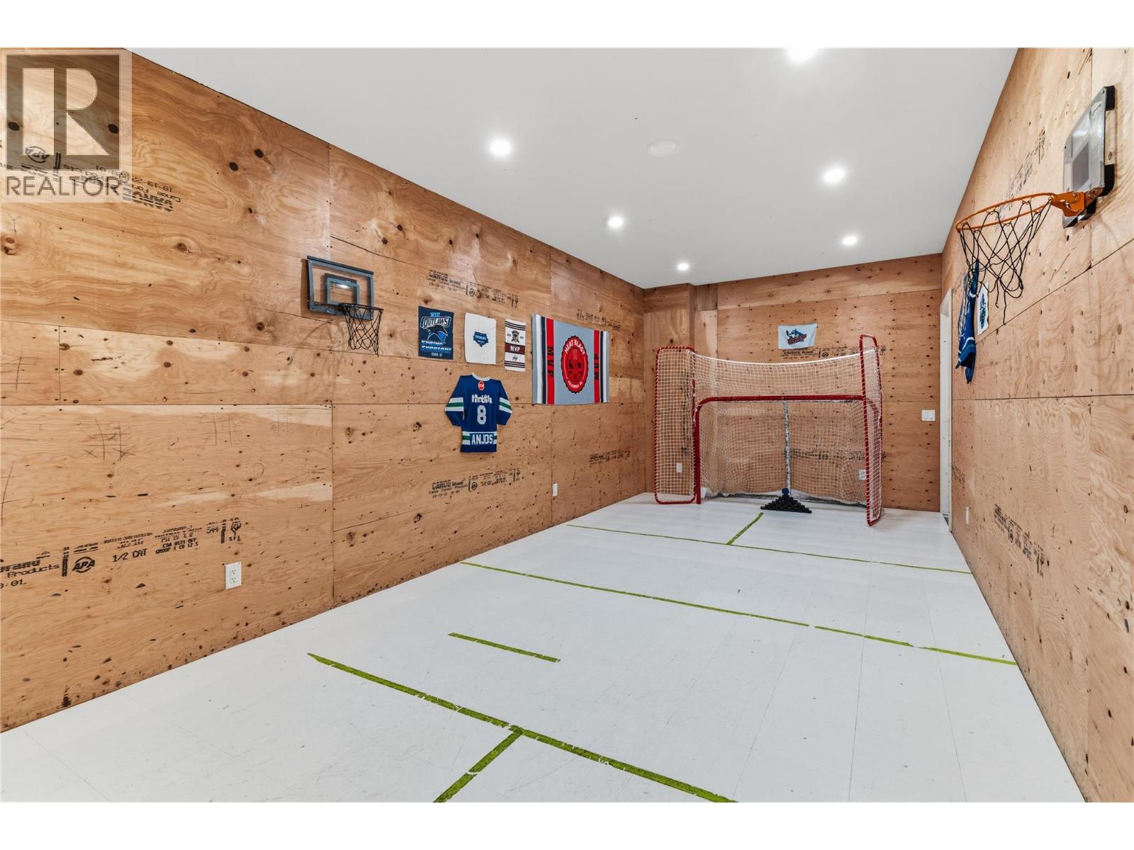 902 Lloyd Jones Drive