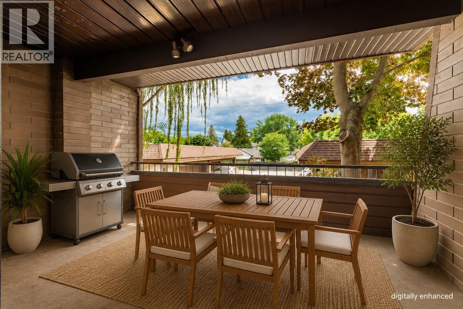 983 Bernard Avenue Unit# 206