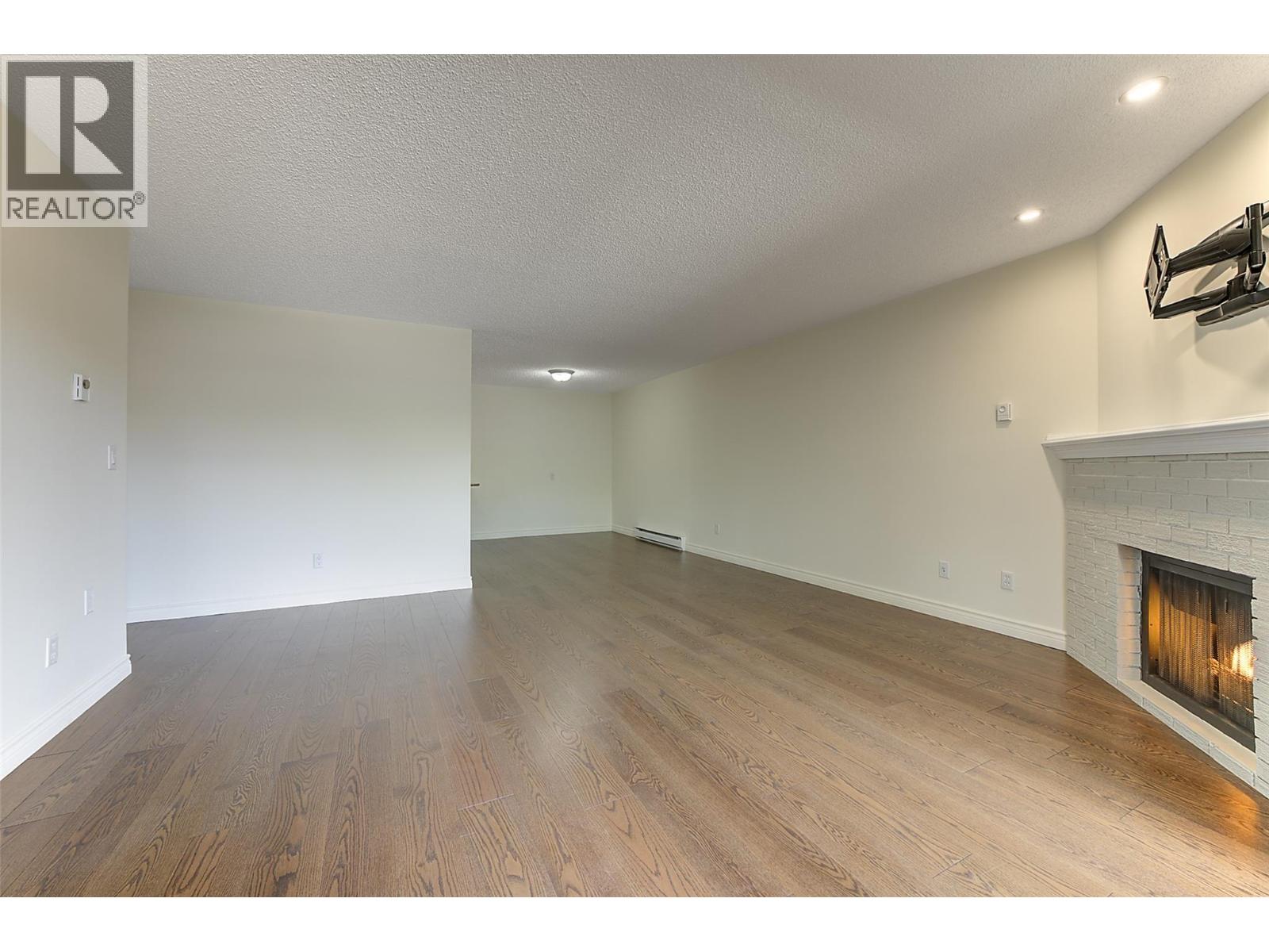 983 Bernard Avenue Unit# 206