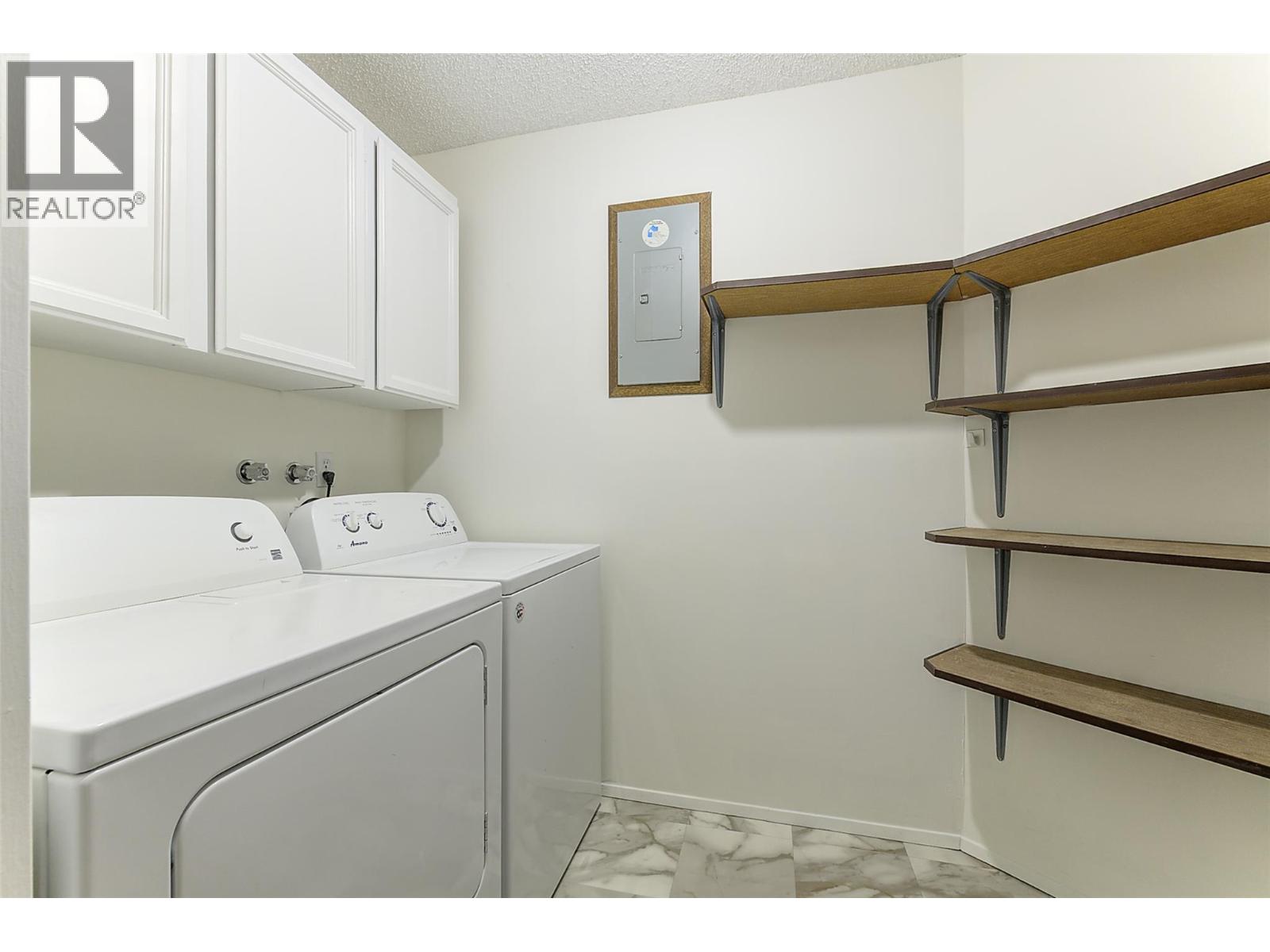 983 Bernard Avenue Unit# 206