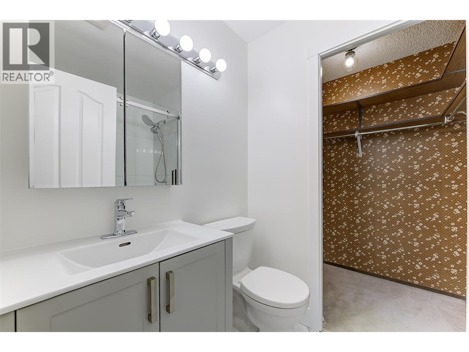 983 Bernard Avenue Unit# 206