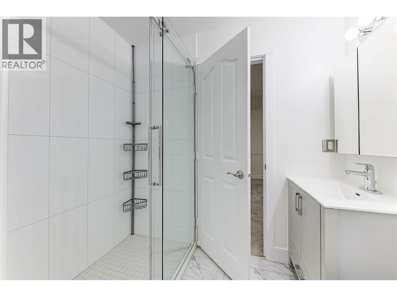 983 Bernard Avenue Unit# 206