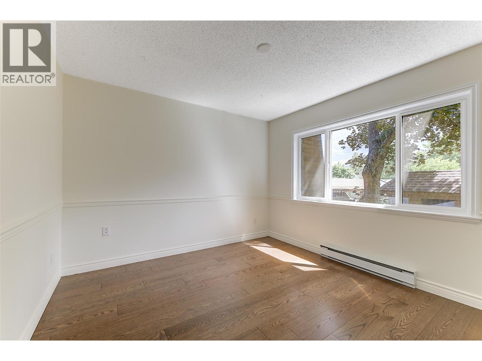 983 Bernard Avenue Unit# 206