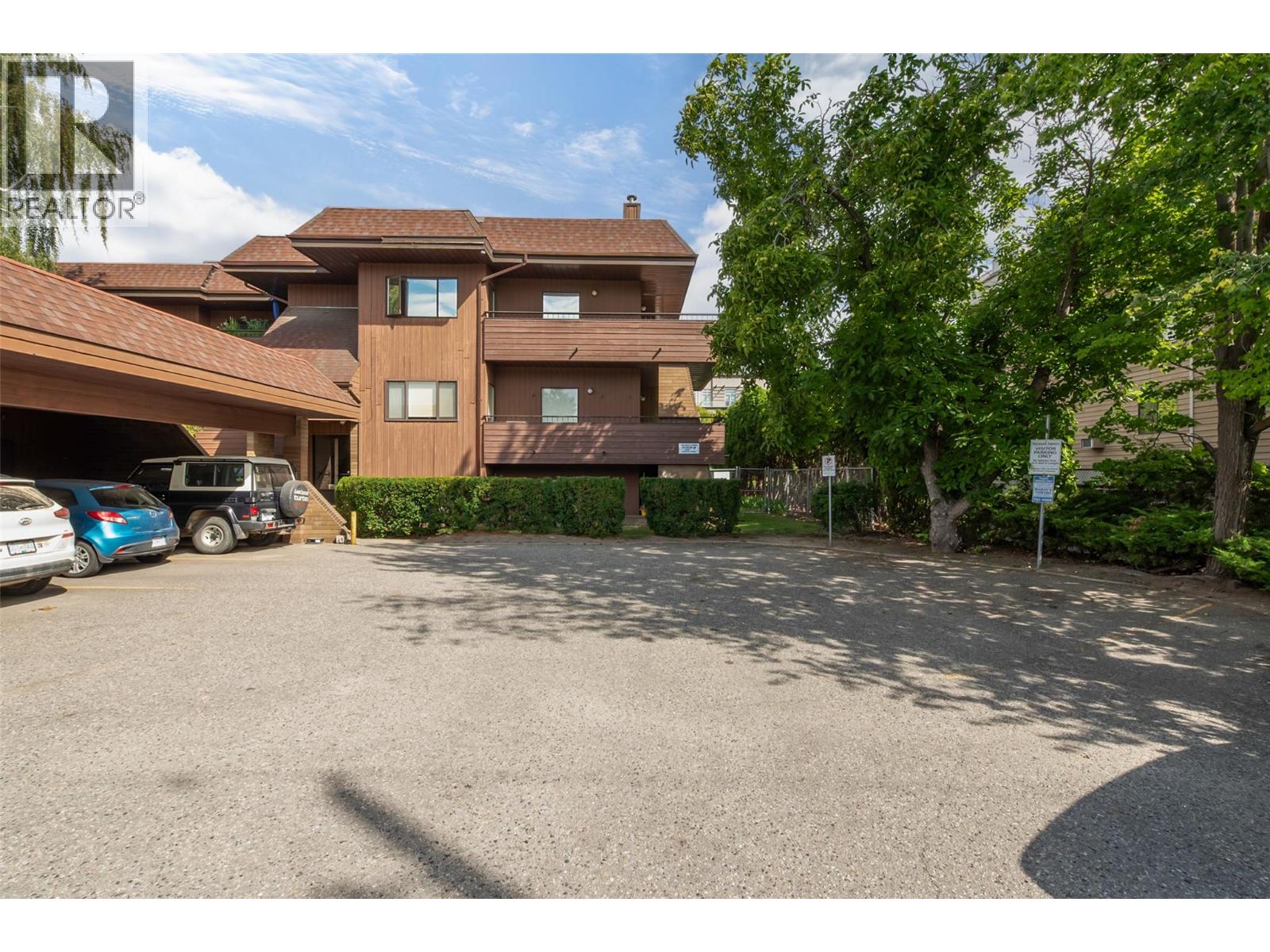 983 Bernard Avenue Unit# 206