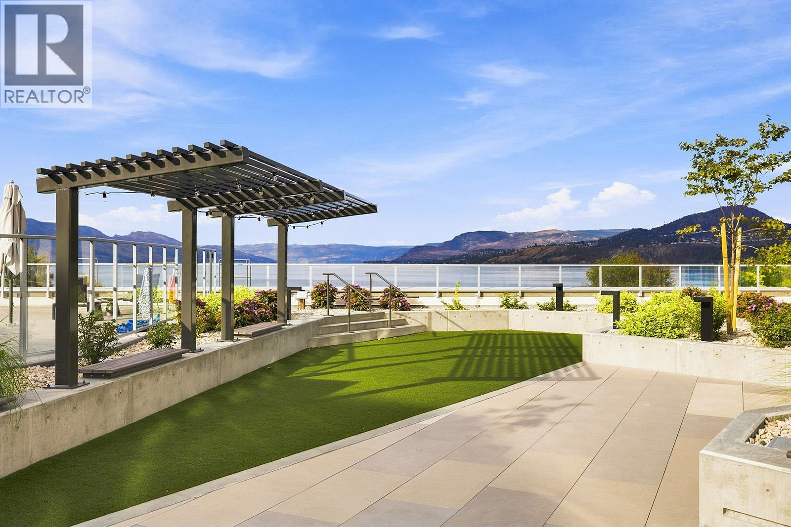 3300 Lakeshore Drive Unit# 1101