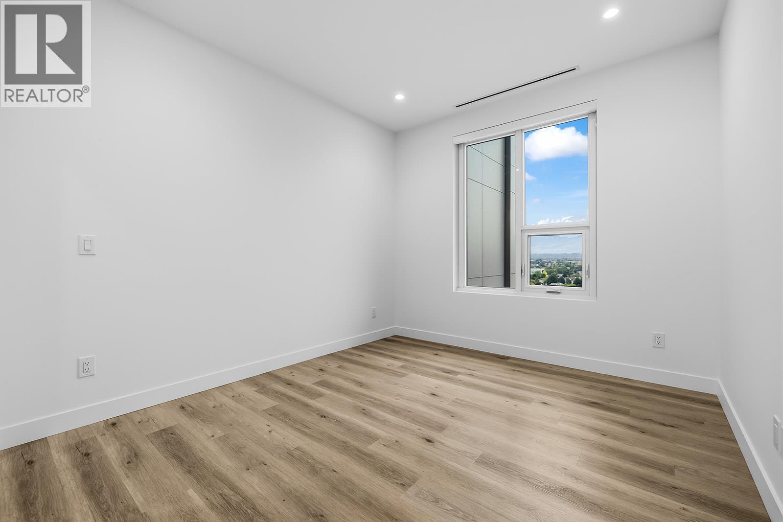 3300 Lakeshore Drive Unit# 1101