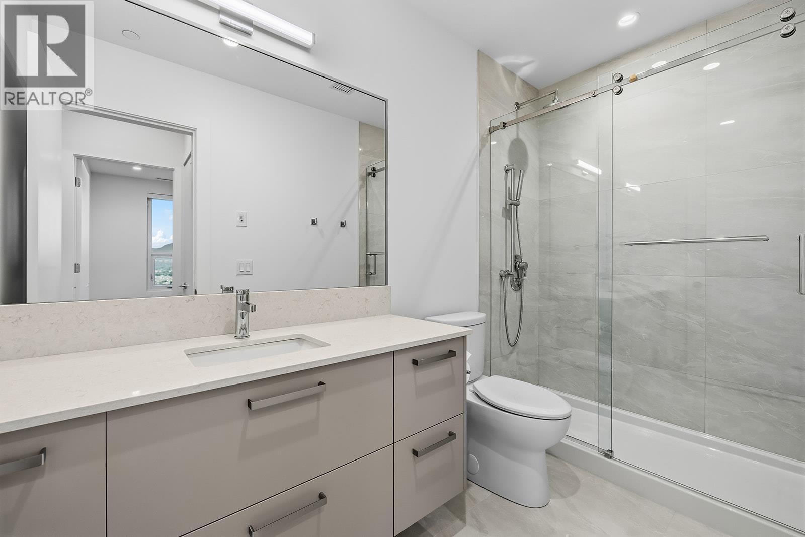 3300 Lakeshore Drive Unit# 1101