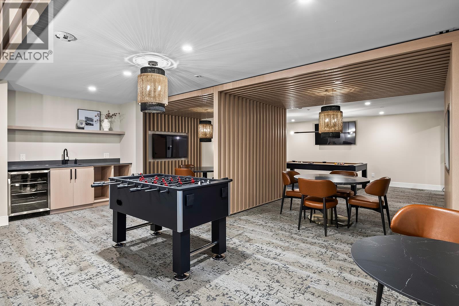3300 Lakeshore Drive Unit# 1101