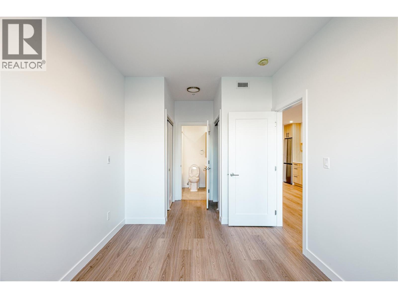 1380 Pridham Avenue Unit# 314