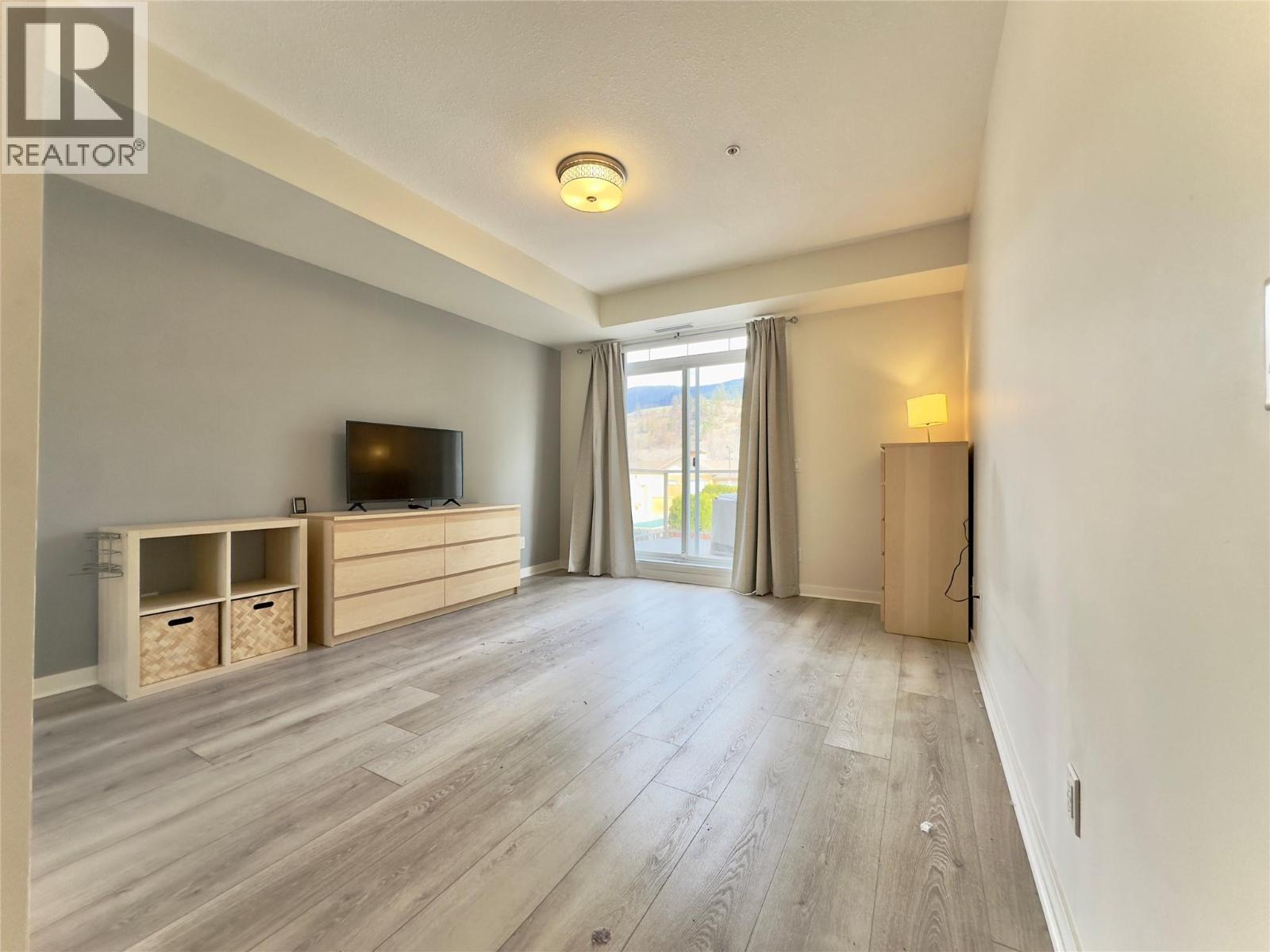 3550 Woodsdale Road Unit# 105