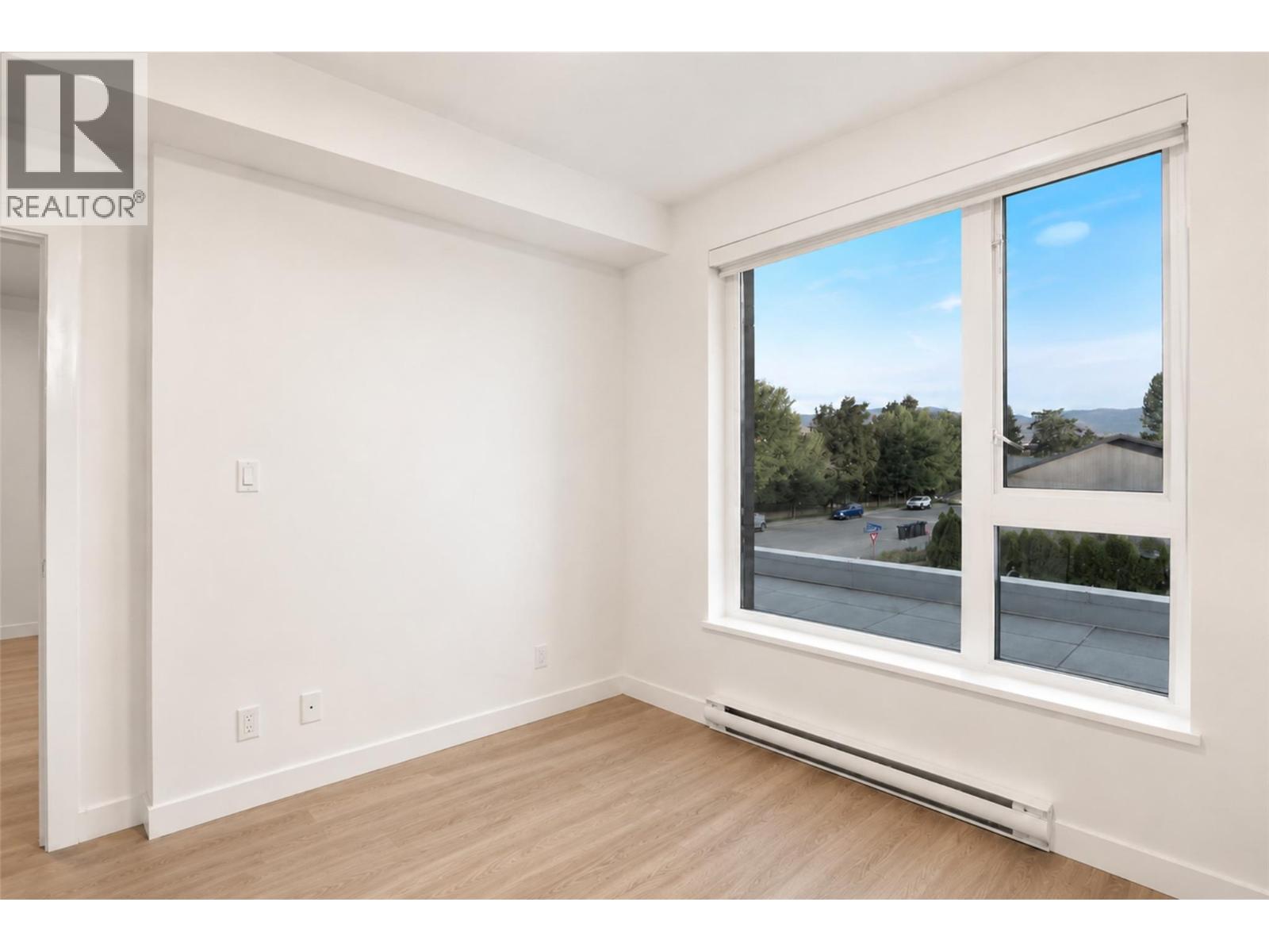 1380 Pridham Avenue Unit# 201