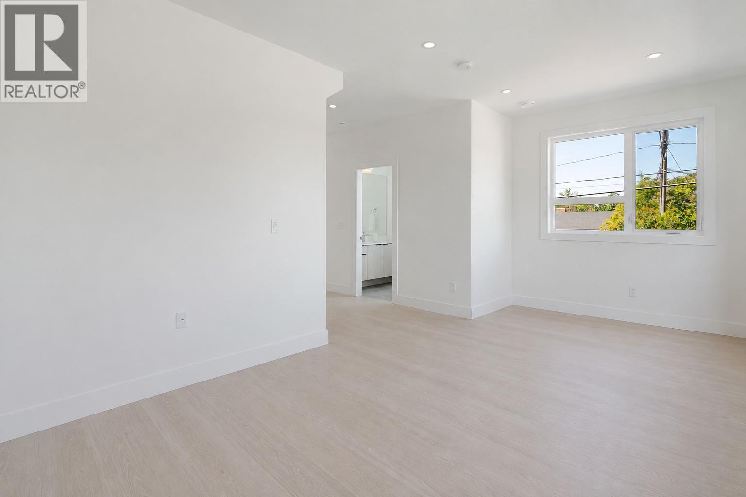 235 Taylor Road Unit# 7