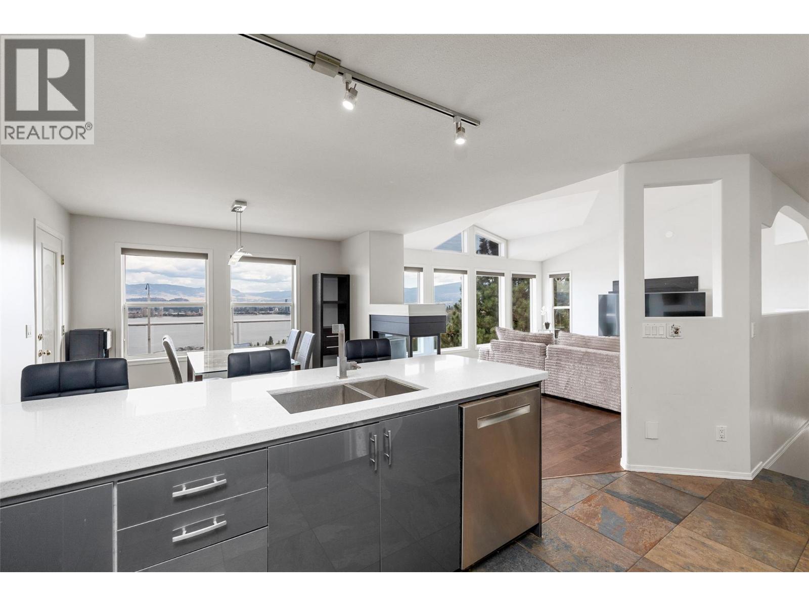 1525 Bear Creek Road Unit# 14
