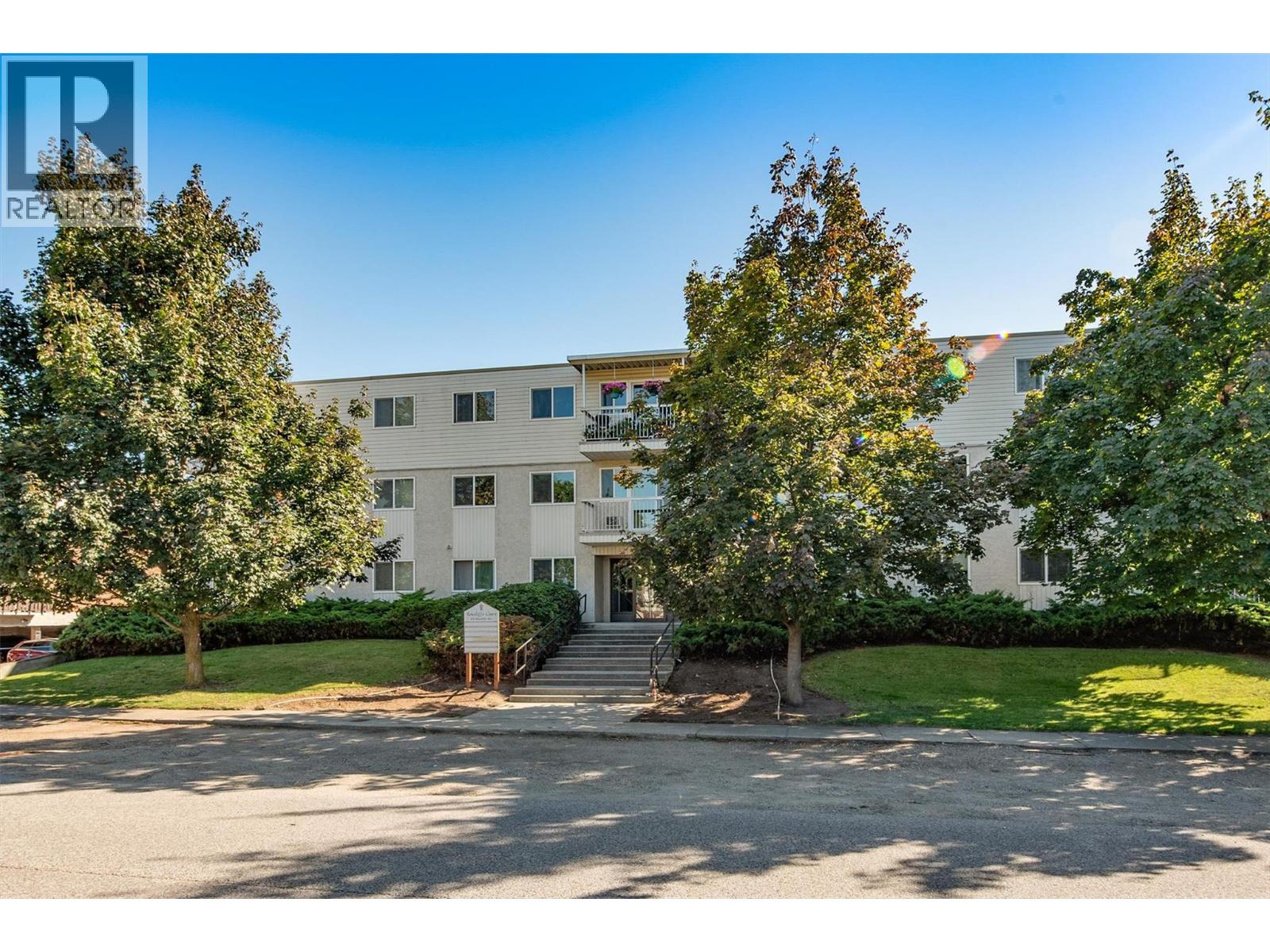 625 Rowcliffe Avenue Unit# 101