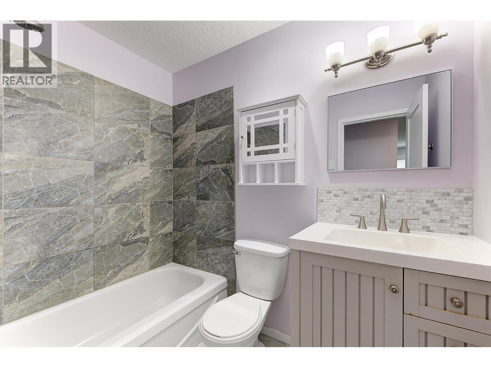 625 Rowcliffe Avenue Unit# 101
