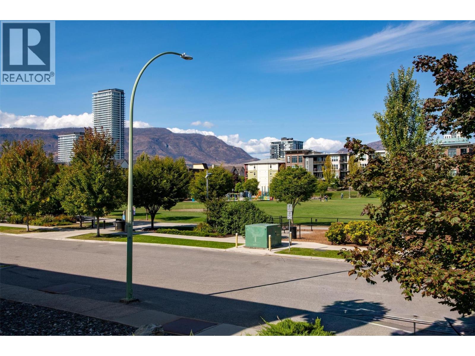 625 Rowcliffe Avenue Unit# 101