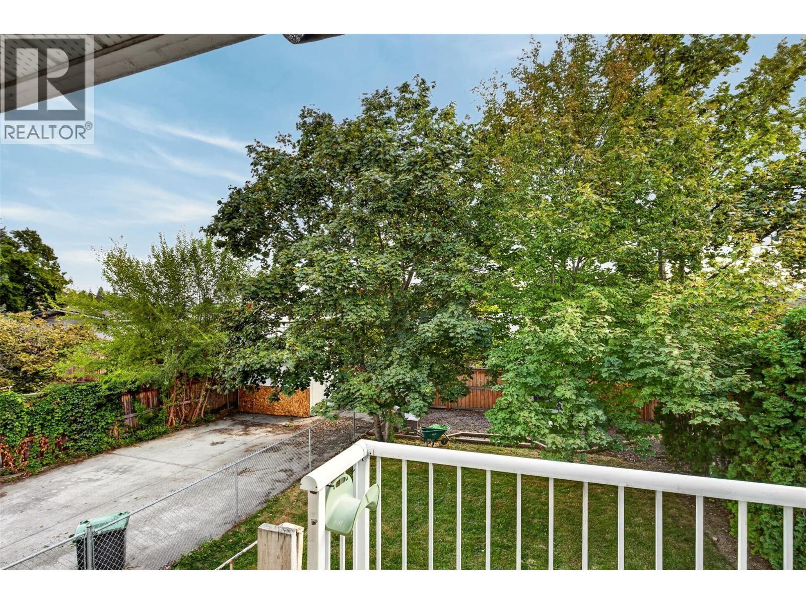 1387 Gordon Drive