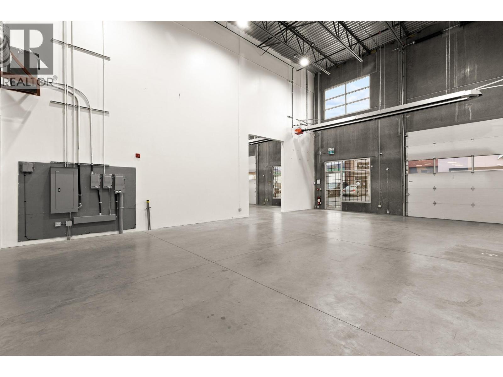 880 Clement Avenue Unit# 205