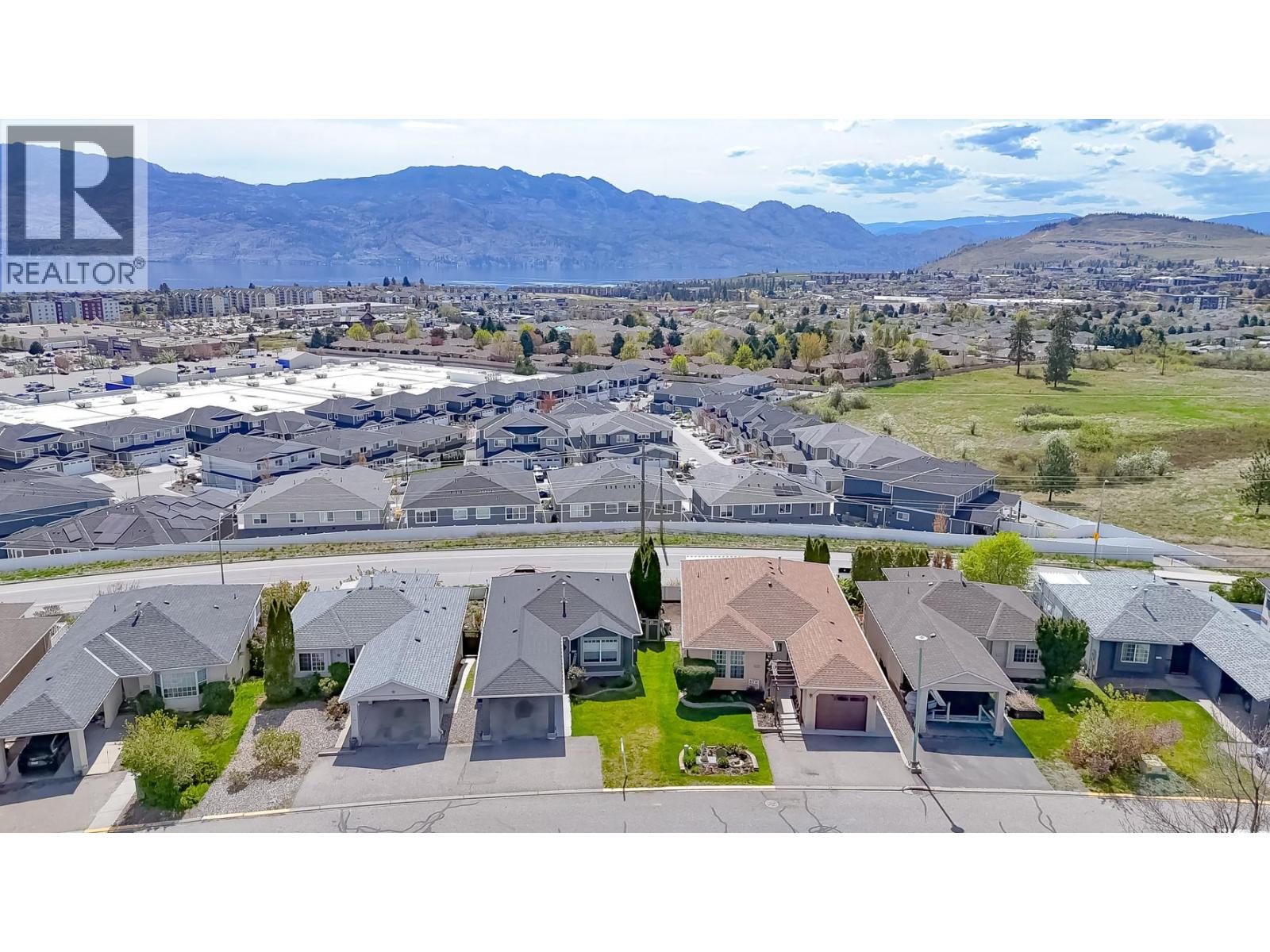 2440 Old Okanagan Highway Unit# 1114
