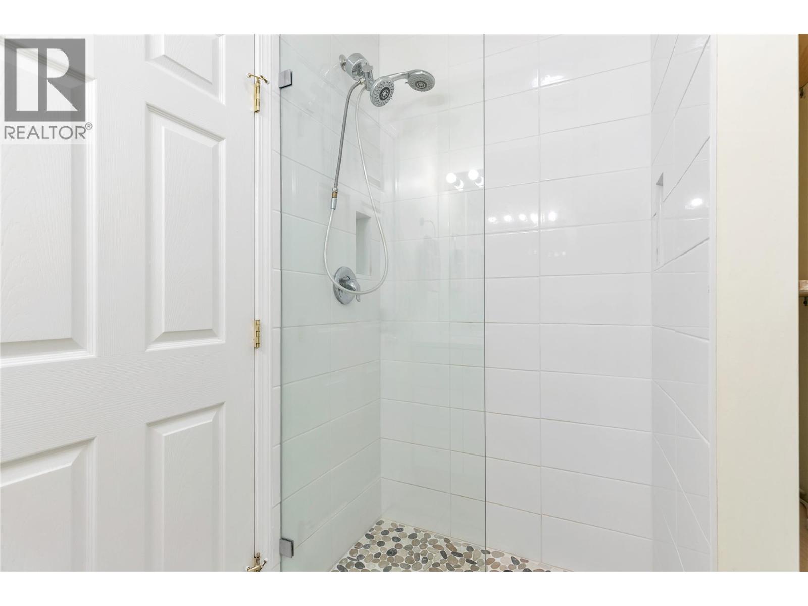 665 Cook Road Unit# 108 Lot# 3