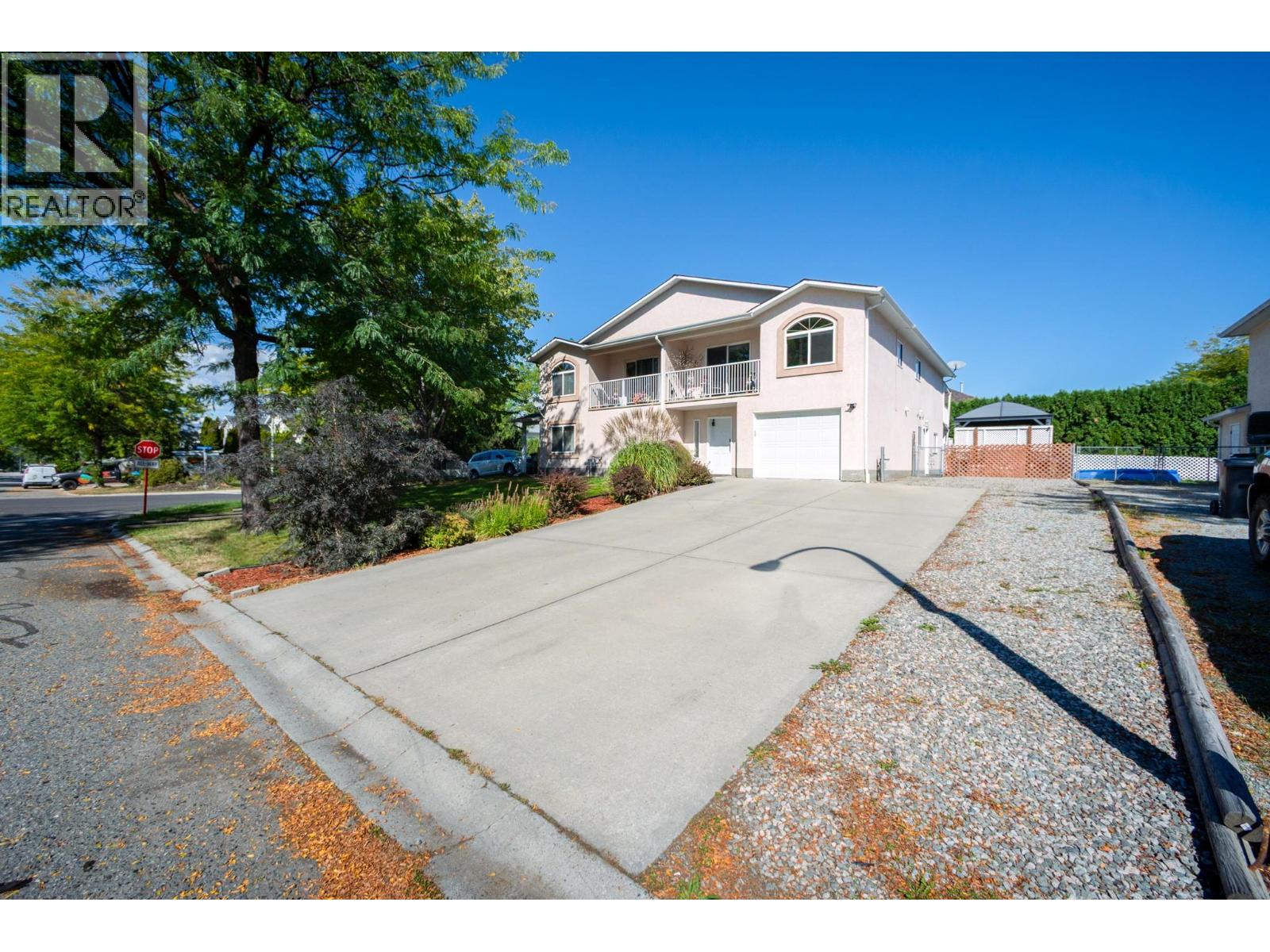 416 Sumac Road E