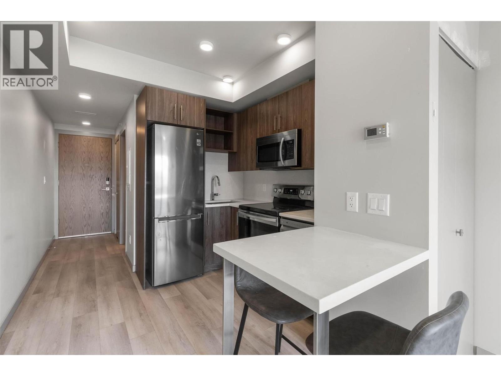 345 Dougall Road N Unit# PH8