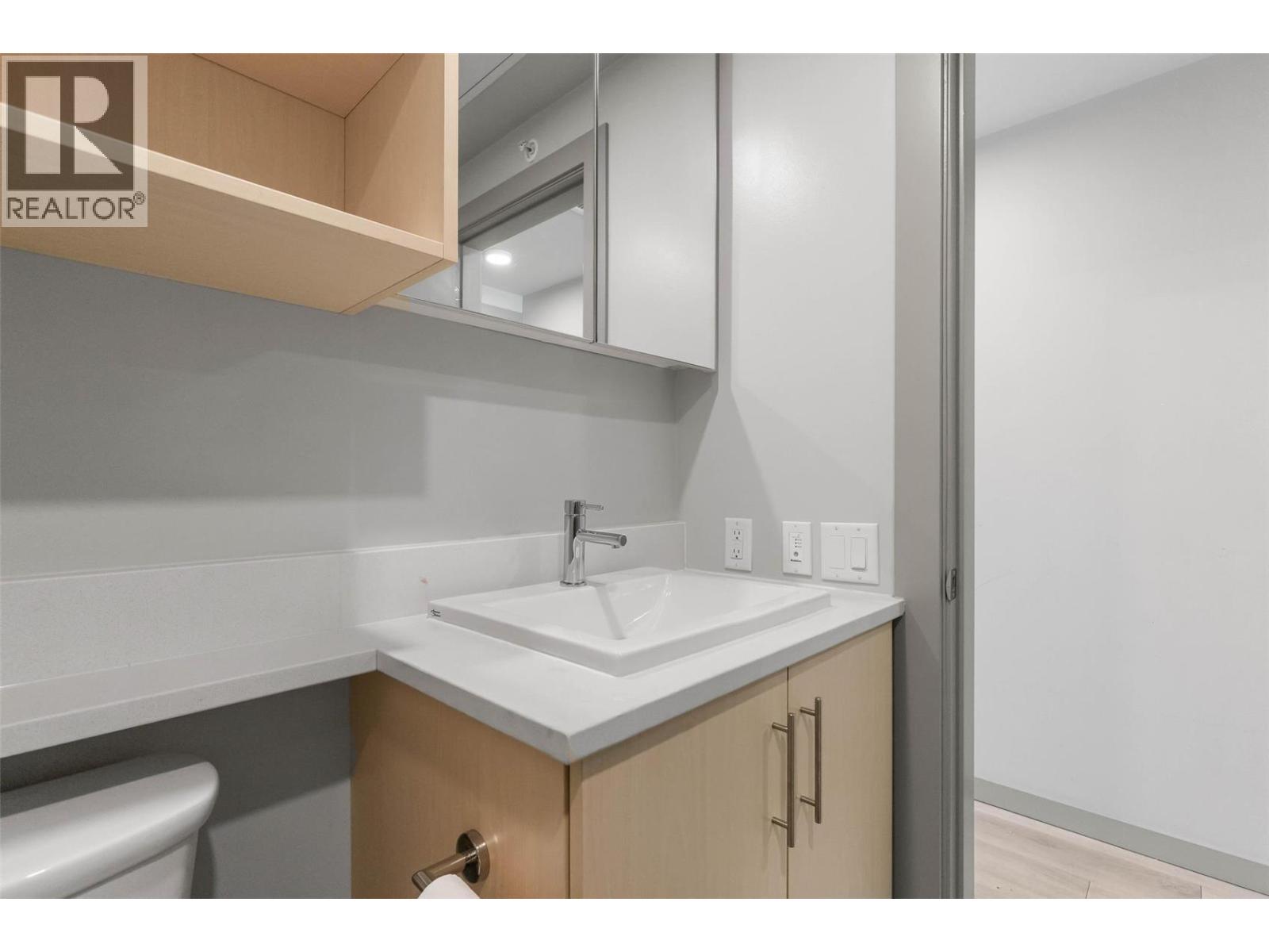 345 Dougall Road N Unit# PH8