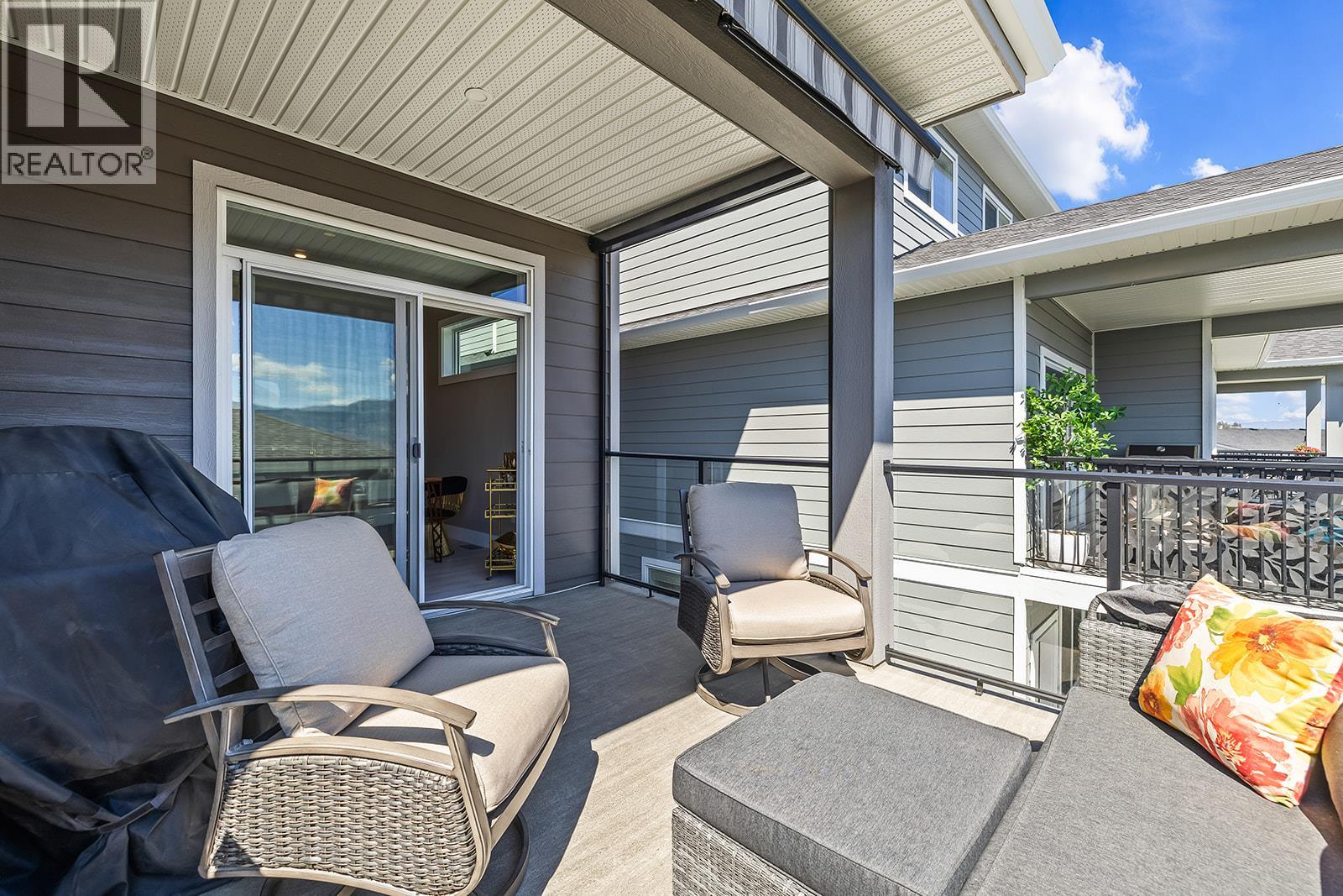 3352 Hawks Crescent