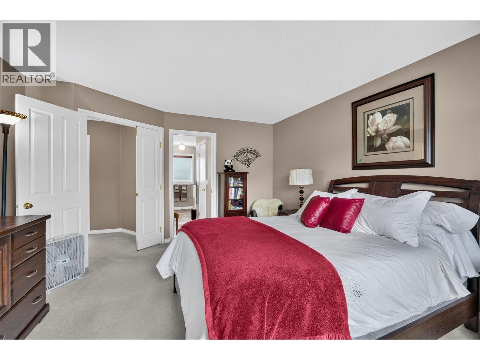 4015 Logie Court