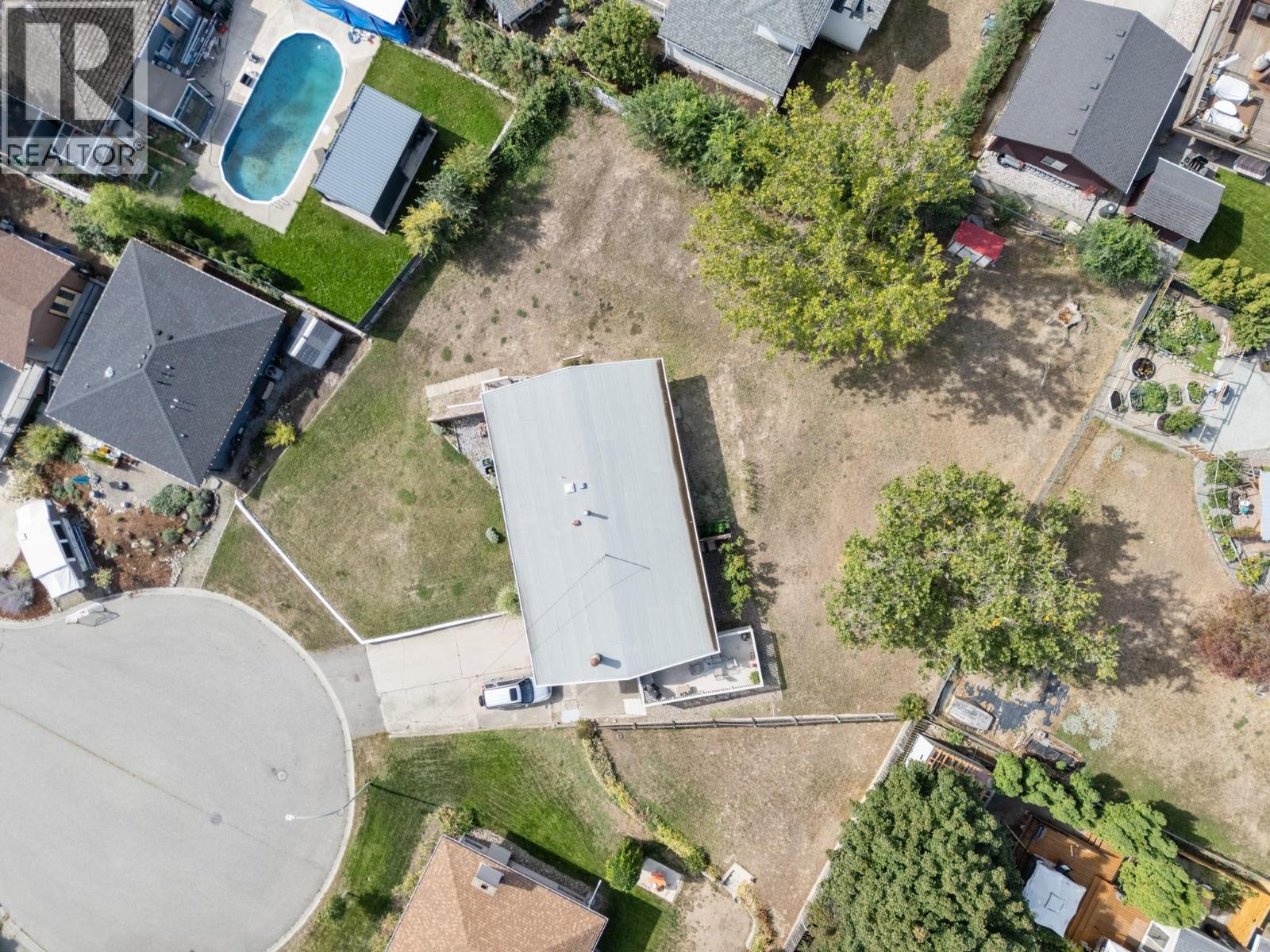 1440 Glenaire Crescent