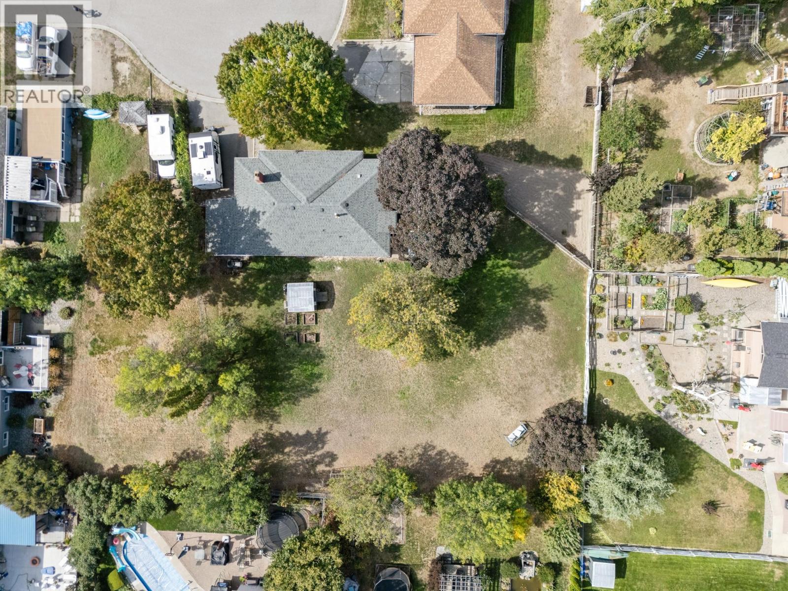 1446 Glenaire Crescent